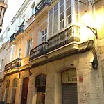 Apartman Atico Soleado Y Centrico *